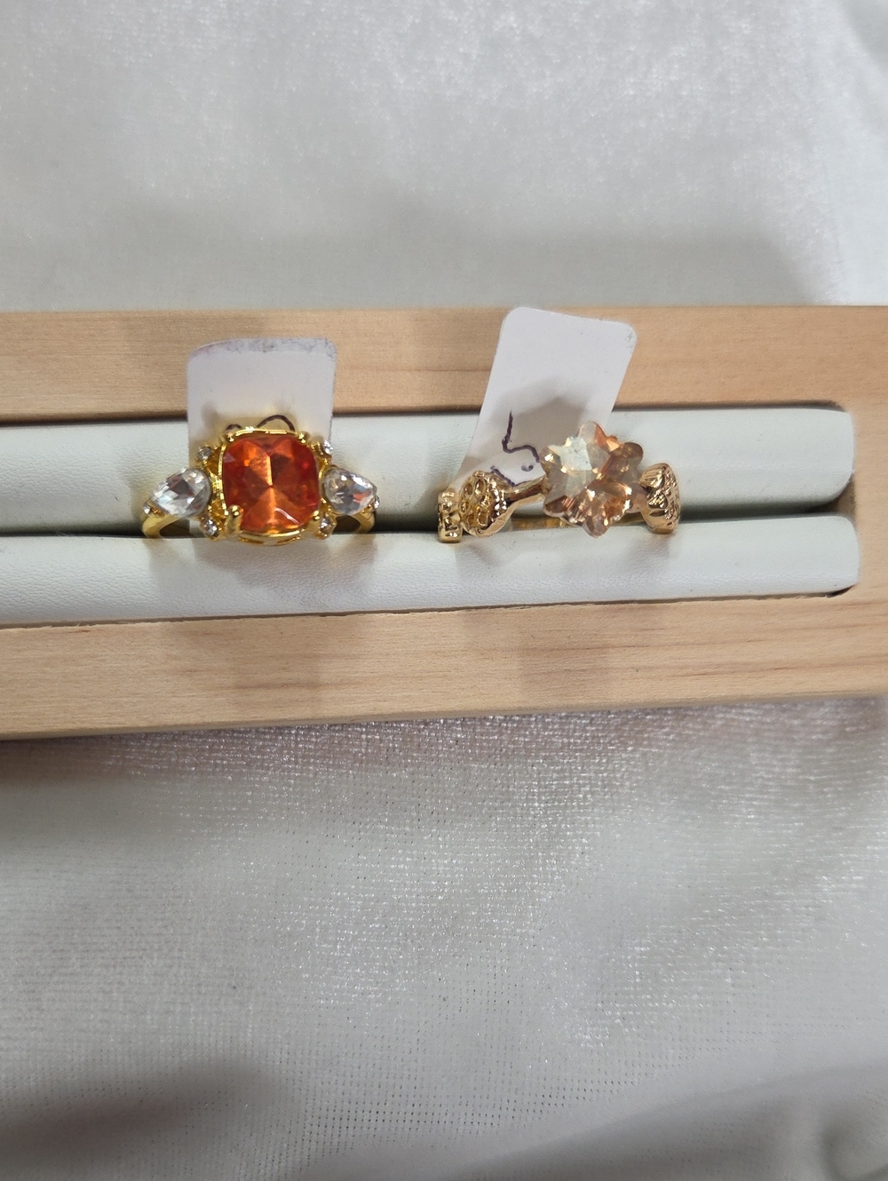 Lot of 2 Fashion Rings Orange Square Setting Gold Snowflake Setting Rings Sz 8.5 - Picture 3 of 7